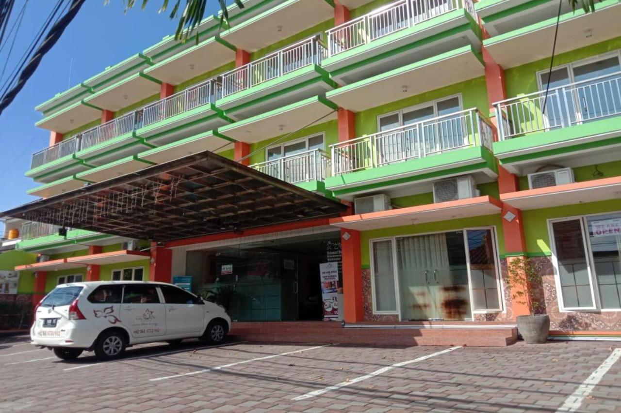 Oyo 90473 Gowin Hotel Kuta Lombok Extérieur photo