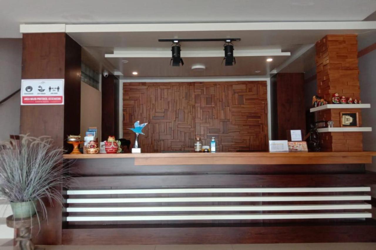 Oyo 90473 Gowin Hotel Kuta Lombok Extérieur photo