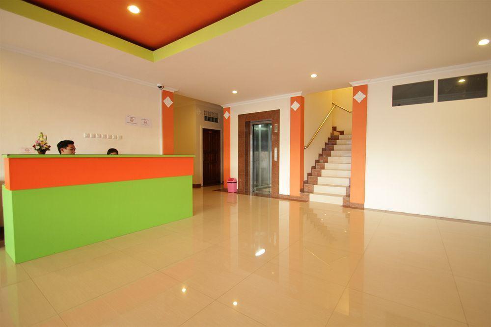 Oyo 90473 Gowin Hotel Kuta Lombok Extérieur photo