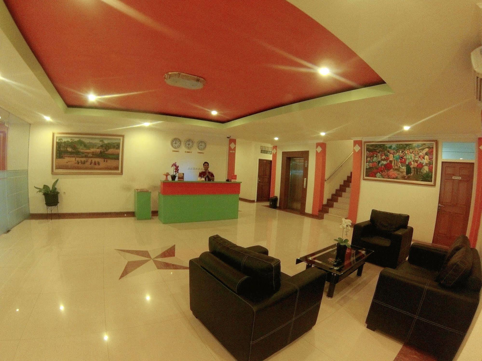 Oyo 90473 Gowin Hotel Kuta Lombok Extérieur photo